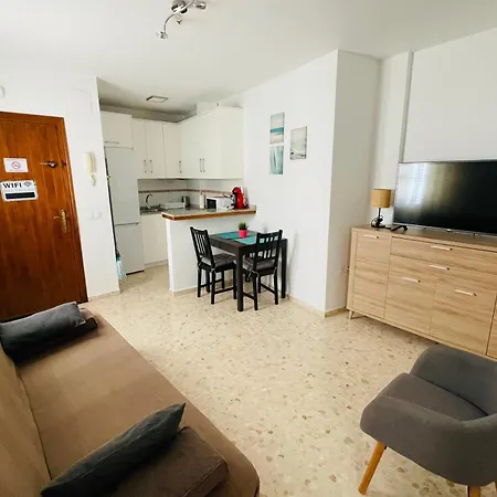 Conil Centro Y Playa, Descanso Perfecto, Con Aire Acondicionado Y Wifi *